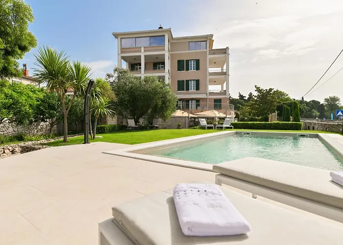 Villa Hresc M